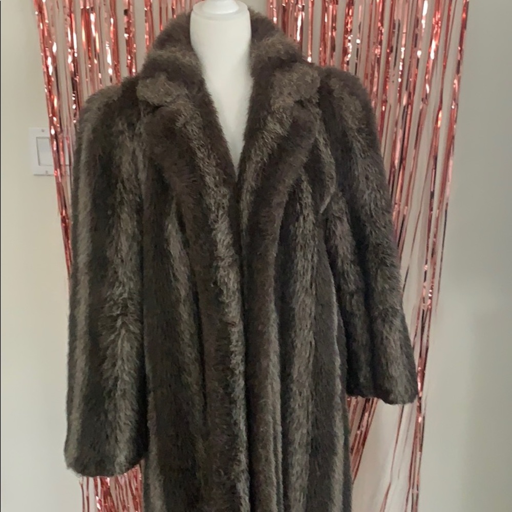Long, Glam, Faux Fur Coat! Vintage from the 80s!